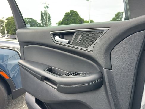 Used 2020 Ford Edge SE AWD/4WD image 16