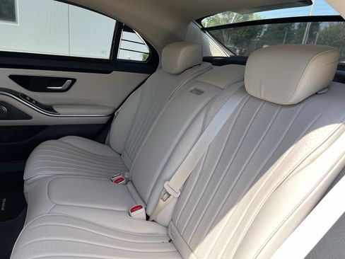 Used 2023 Mercedes-Benz S 500 4MATIC image 33