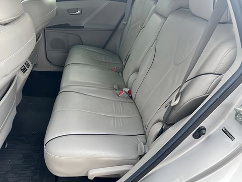 Used 2013 Toyota Venza XLE w/ XLE Premium Pkg FWD image 11
