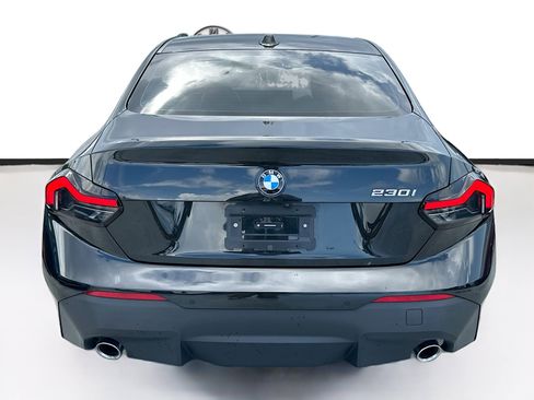 Used 2025 BMW 230i Coupe w/ Convenience Package RWD image 6