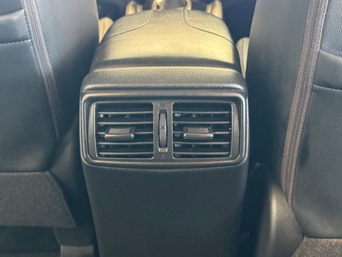 Used 2018 Nissan Rogue SL w/ Premium Package image 20