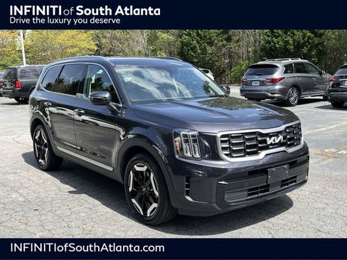 Used 2025 Kia Telluride S image 1