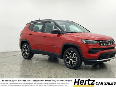 Used 2025 Jeep Compass Limited image 1