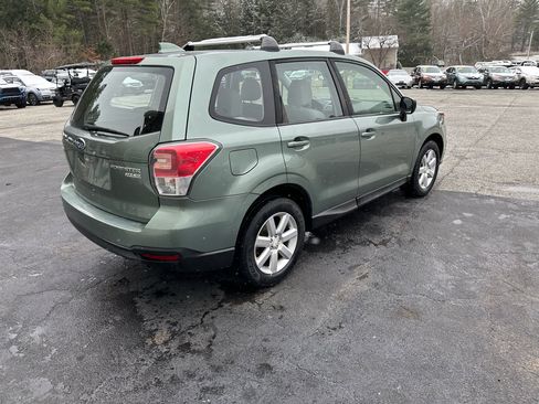 Used 2017 Subaru Forester 2.5i image 4