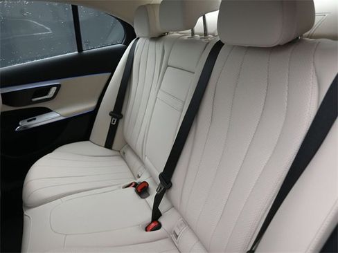 New 2026 Mercedes-Benz E 350 4MATIC Sedan image 16
