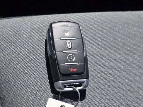 Used 2021 RAM 1500 Big Horn AWD/4WD image 35