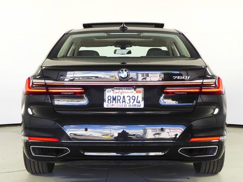 Used 2020 BMW 750i xDrive AWD/4WD image 8