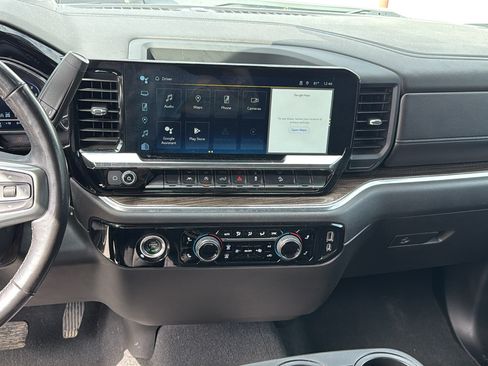 Certified 2022 Chevrolet Silverado 1500 RST AWD/4WD image 22