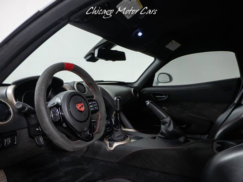 Used 2016 Dodge Viper ACR image 31