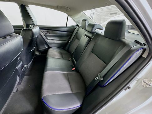 Used 2019 Toyota Corolla SE w/ SE Premium Package image 27