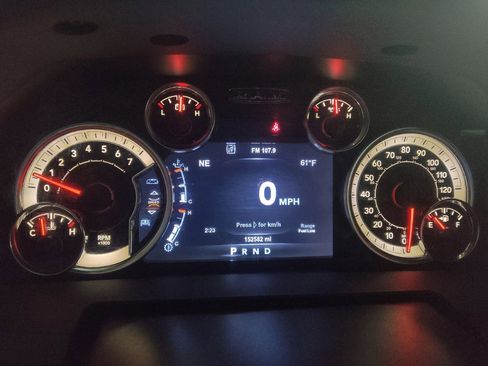 Used 2015 RAM 1500 Sport w/ Remote Start & Security Group RWD image 23