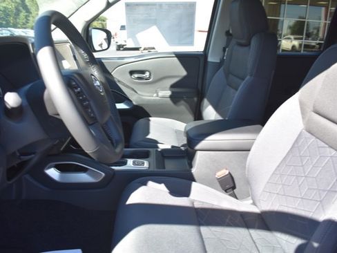 New 2026 Nissan Frontier SV w/ SV Convenience Package image 15