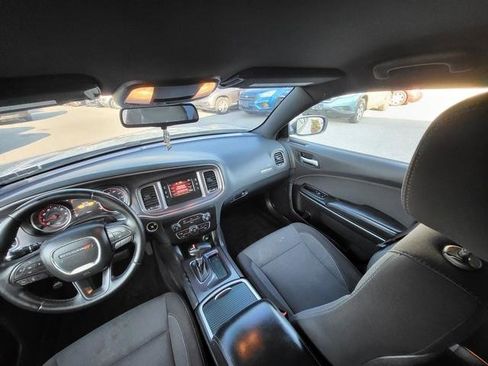 Used 2015 Dodge Charger SE w/ Popular Equipment Group image 15