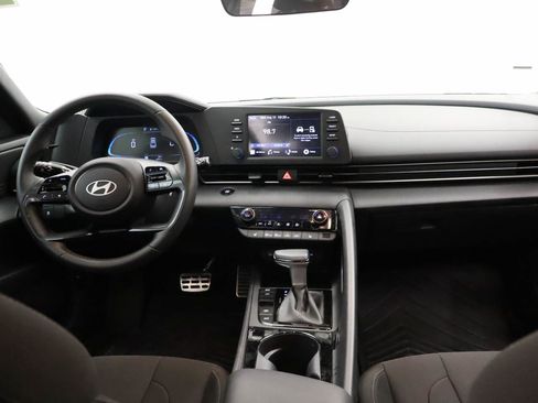 Used 2026 Hyundai Elantra SEL Sport Premium FWD image 13