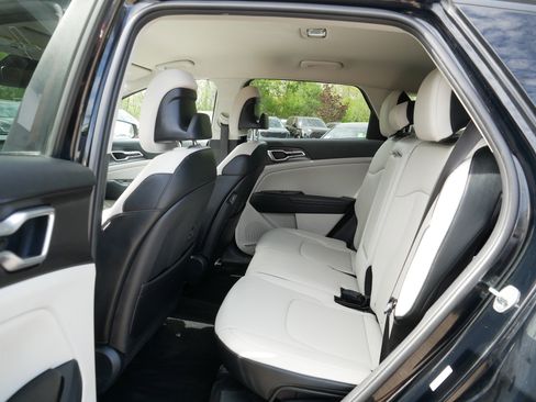 Certified 2023 Kia Sportage EX AWD/4WD image 32