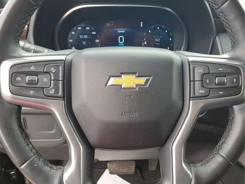 Used 2024 Chevrolet Tahoe Premier AWD/4WD image 12