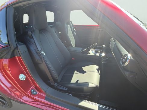 New 2026 MAZDA MX-5 Miata RF Grand Touring RWD image 17