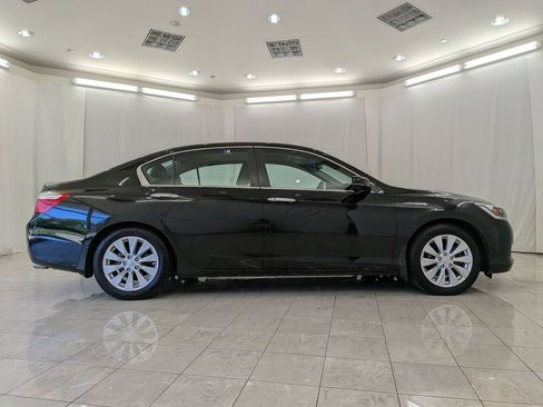 Used 2015 Honda Accord EX-L image 11