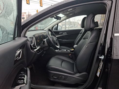 Used 2024 Kia Sportage EX image 14