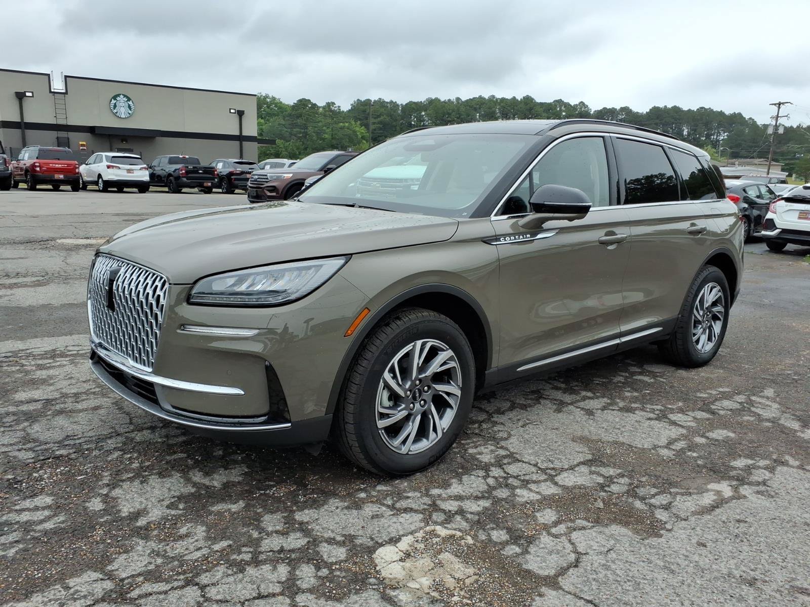 Used 2025 Lincoln Corsair AWD w/ Equipment Group 101A image 1