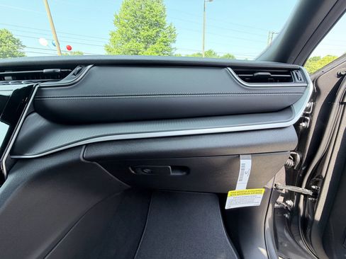 New 2026 Jeep Grand Cherokee L Laredo RWD image 17