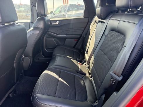 Used 2025 Ford Escape SE image 10