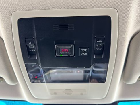 Used 2019 Lexus ES 300h image 33