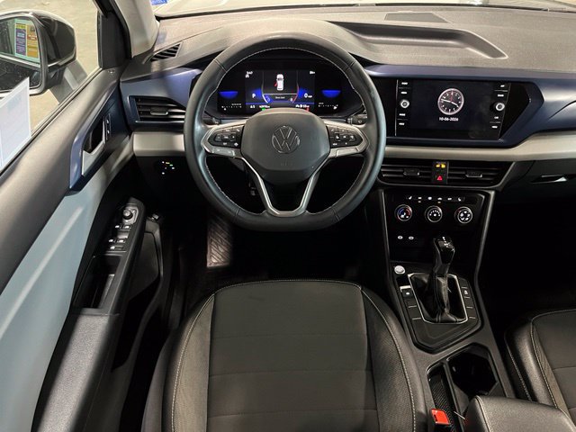 Used 2022 Volkswagen Taos SE FWD image 18