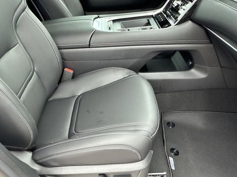 New 2026 Nissan Armada SV image 11