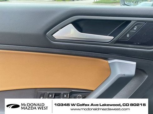 Used 2019 Volkswagen Tiguan SE w/ Panoramic Sunroof Package AWD/4WD image 14