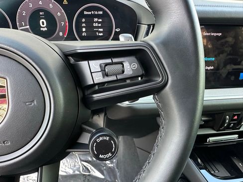 Used 2024 Porsche Cayenne S image 15