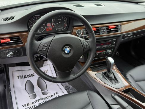 Used 2009 BMW 328i xDrive Sedan AWD/4WD image 28
