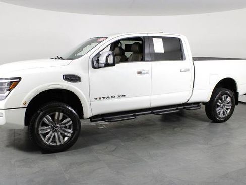 Certified 2024 Nissan Titan Platinum Reserve w/ Moonroof Package AWD/4WD image 12