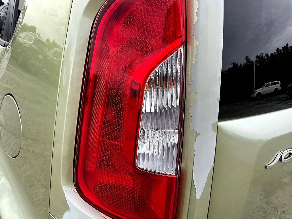 Used 2012 Kia Soul + w/ Audio Pkg FWD image 25
