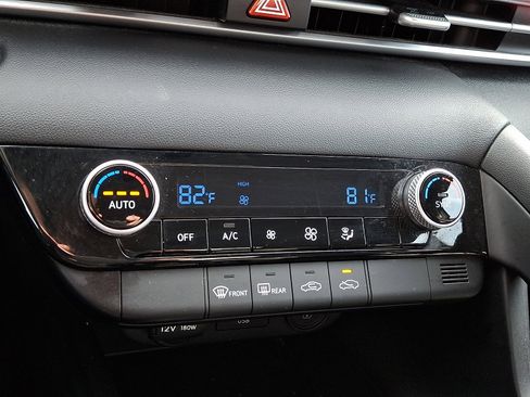 Certified 2023 Hyundai Elantra SEL image 13