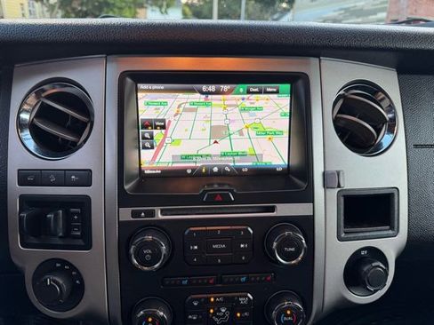 Used 2015 Ford Expedition EL XLT w/ Equipment Group 202A image 13