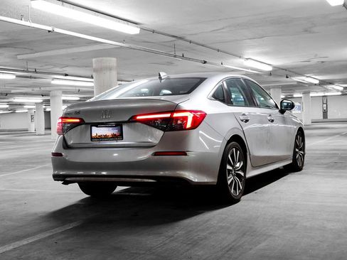 Certified 2023 Honda Civic EX image 6