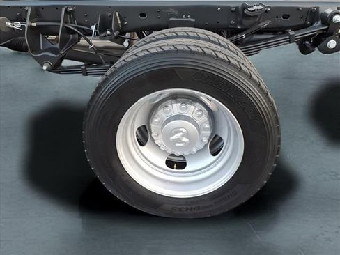 New 2026 RAM 4500 Tradesman w/ Chrome Appearance Group AWD/4WD image 10