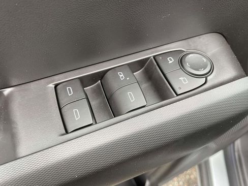 New 2026 Chevrolet Colorado LT w/ LT Convenience Package AWD/4WD image 18
