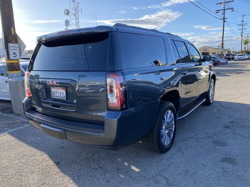 Used 2019 GMC Yukon XL SLT w/ Open Road Package image 6