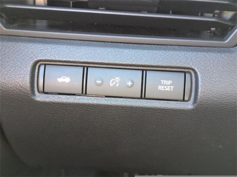 Used 2023 Nissan Altima 2.5 SV image 22