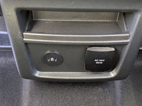 Used 2024 Ford Edge SEL w/ Convenience Package image 13