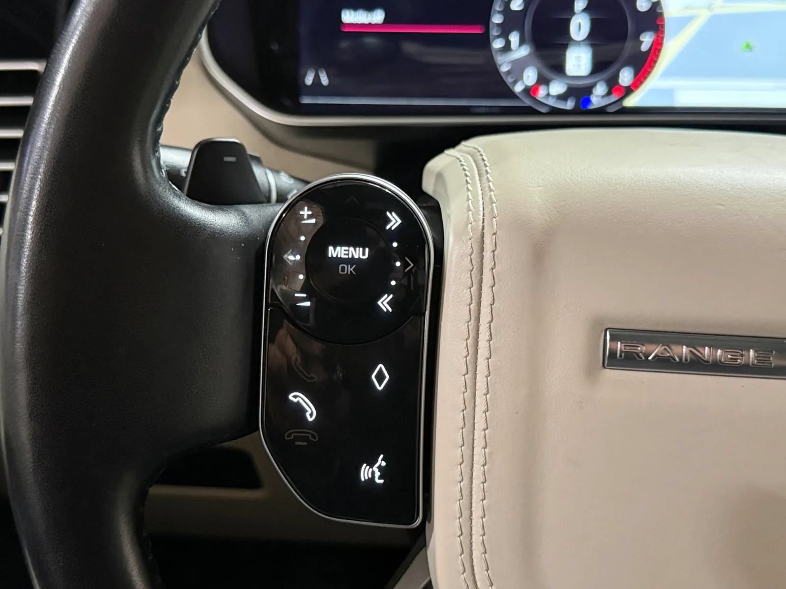 Used 2019 Land Rover Range Rover HSE AWD/4WD image 29