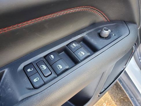 New 2026 Jeep Compass Trailhawk image 19