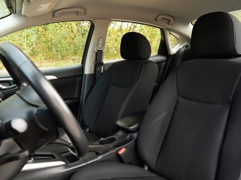 Used 2019 Nissan Sentra S image 17