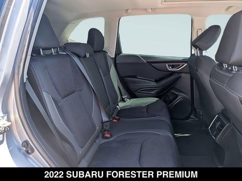 Used 2022 Subaru Forester Premium AWD/4WD image 28