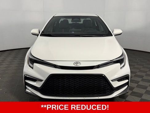 Used 2024 Toyota Corolla SE image 2