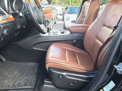 Used 2012 Jeep Grand Cherokee Overland AWD/4WD image 34