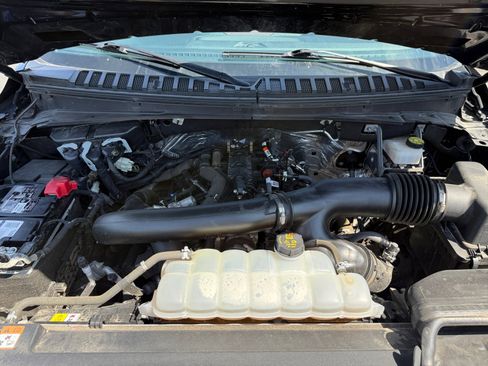 Used 2023 Ford Expedition Limited image 21