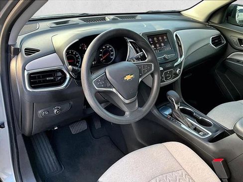 Used 2023 Chevrolet Equinox LS FWD image 14
